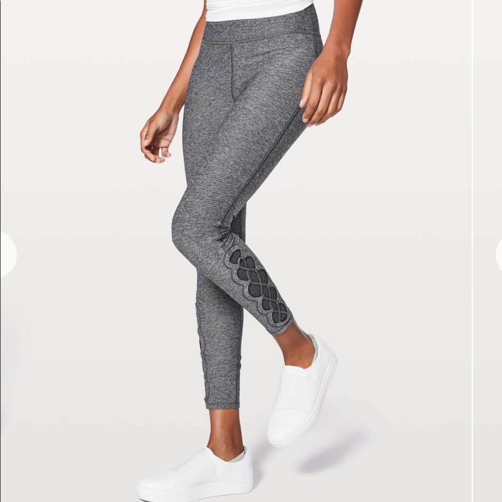 Lululemon tied to it 7/8 tight